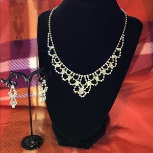 Silver Tone and crystals wedding accessories